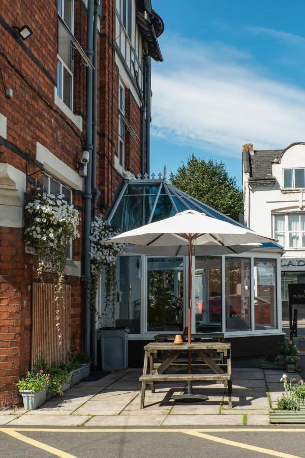 Hotel Plough 3*