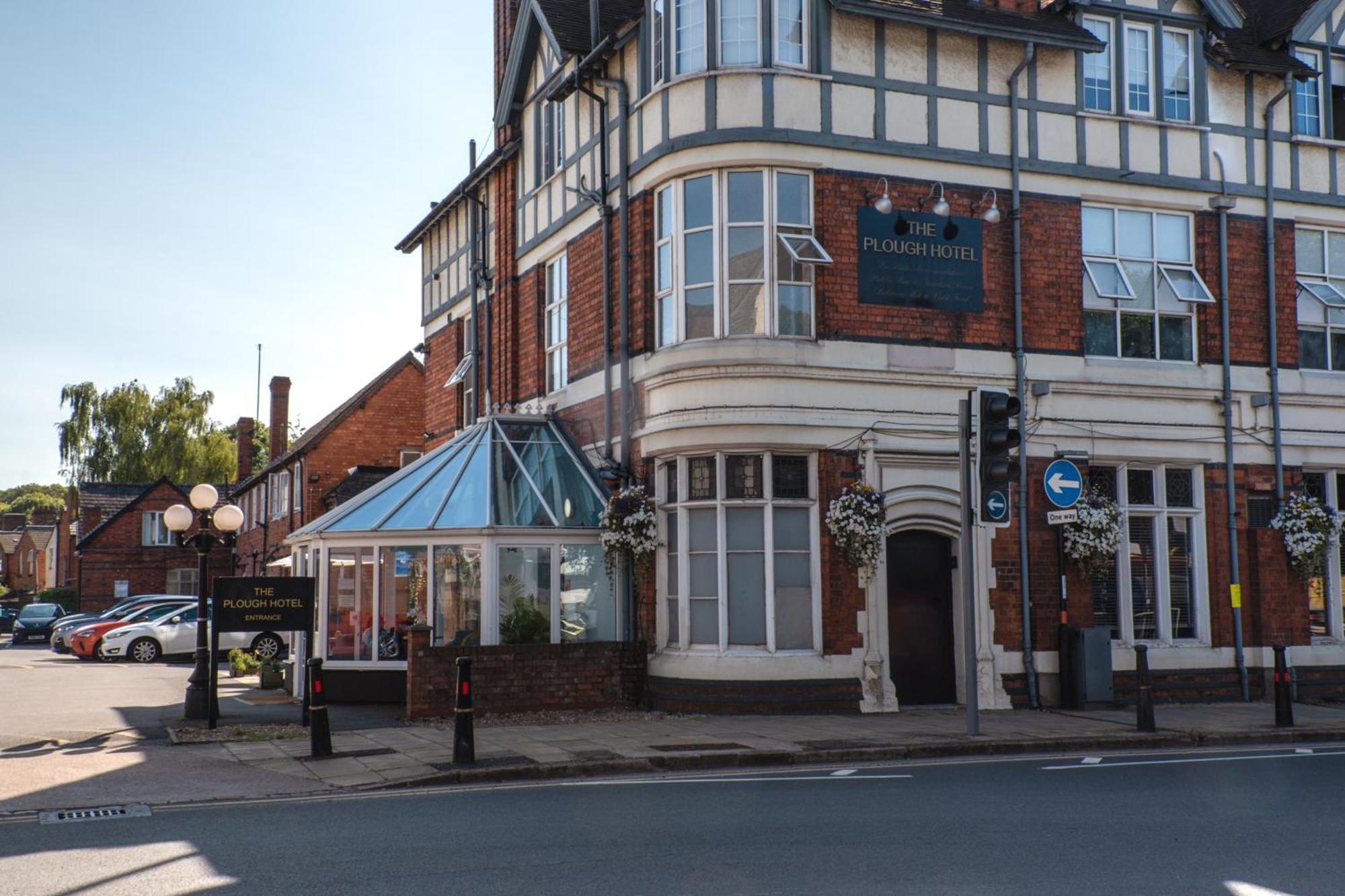 Plough Hotel 3*